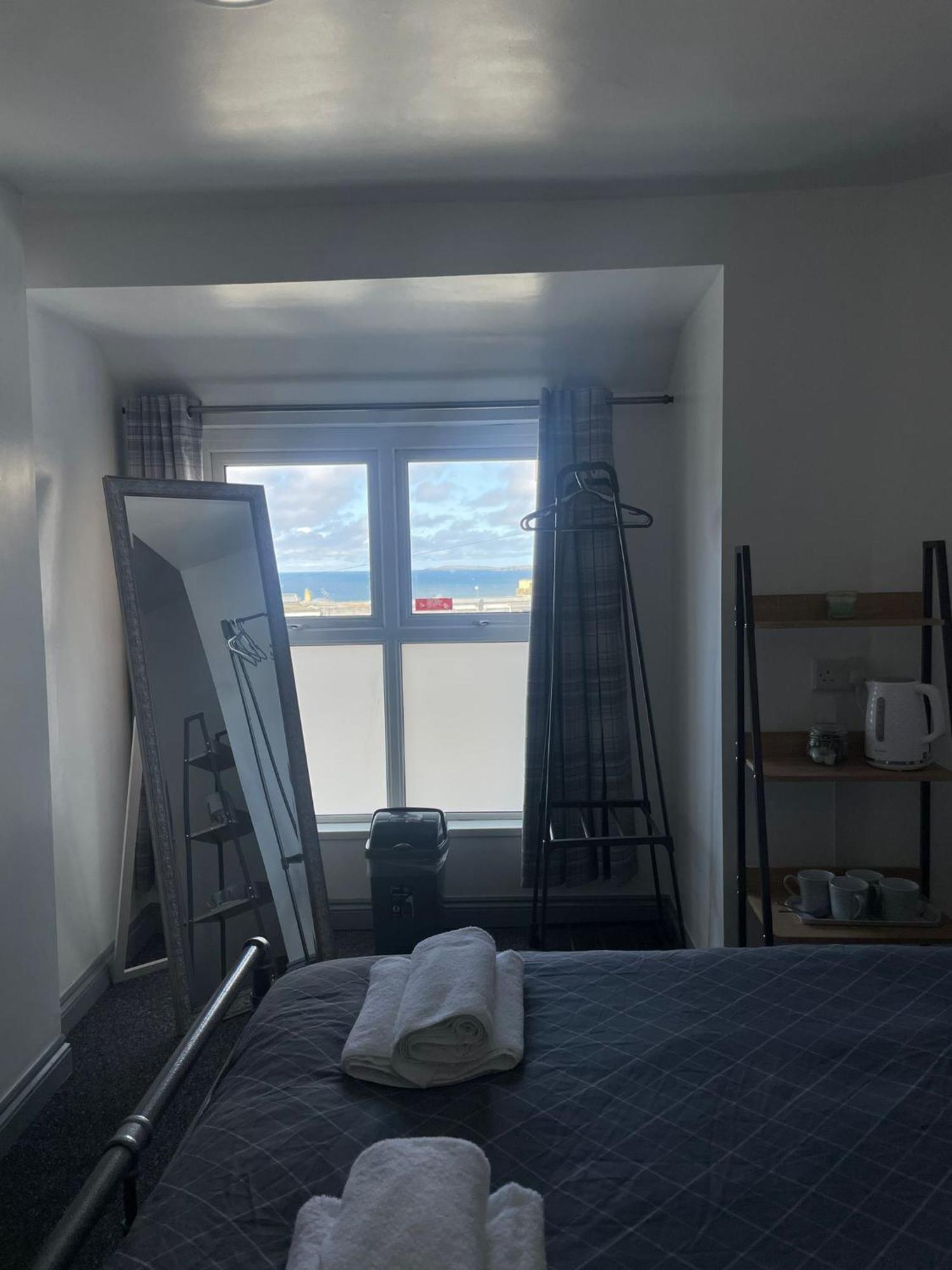 Shore Lodge New Quay Extérieur photo