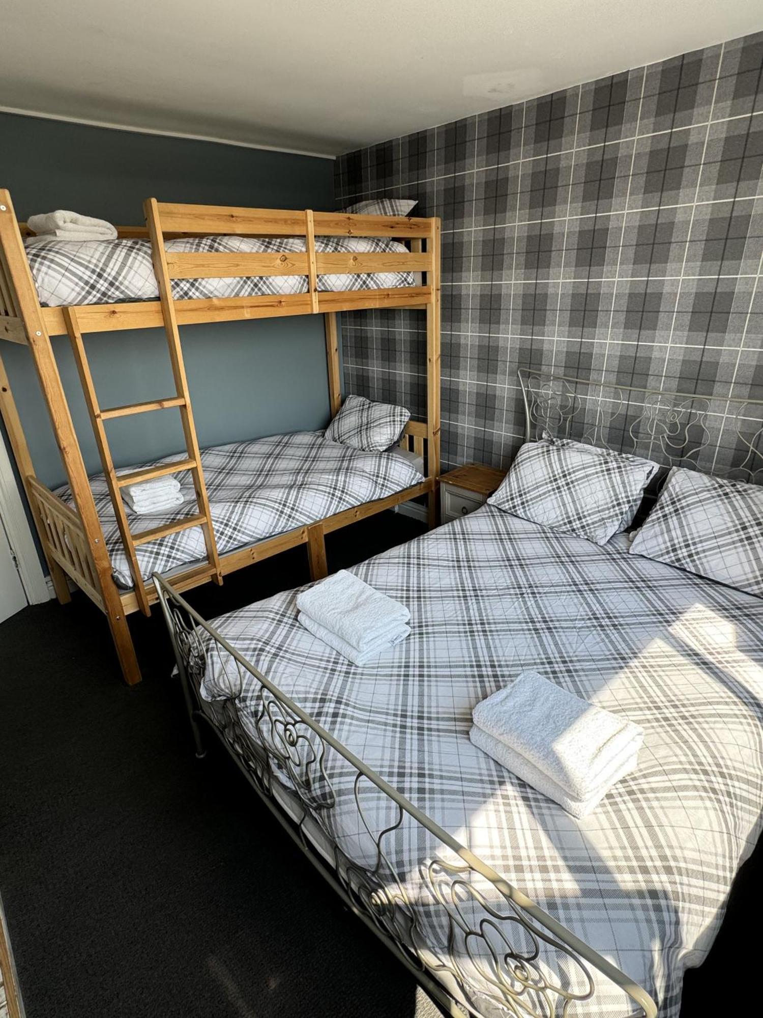 Shore Lodge New Quay Extérieur photo